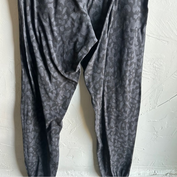 Lululemon Align Jogger 28" in Formation Camo Deep Coal Multi Size 6 - Picture 11 of 14